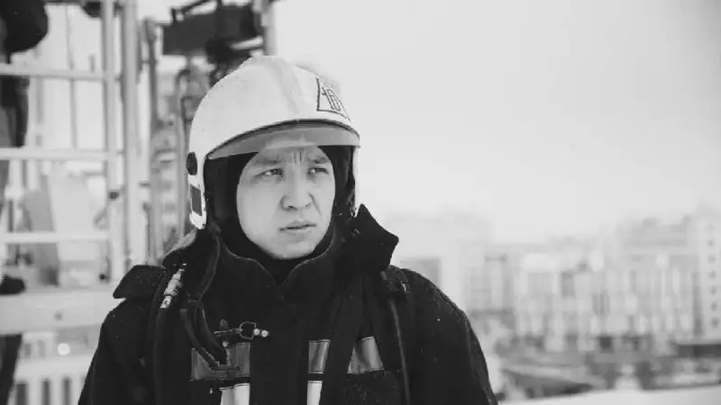 Марқұм өрт сөндіруші, ержүрек батыр Асқар Забикулиннің қызы мектеп табалдырығын аттады