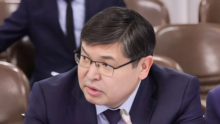 Қаржы министрі қара жамылды