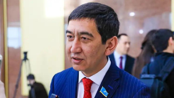 "Неге тек жақсы жағын айта беруіміз керек?"деген Ринат Зайытов билікке қатысты пікірін білдірді