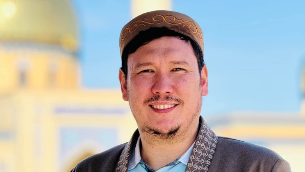 "Әйелді мүлікке теңеген" тағы бір Сманов жұрттың "талауына" ұшырады