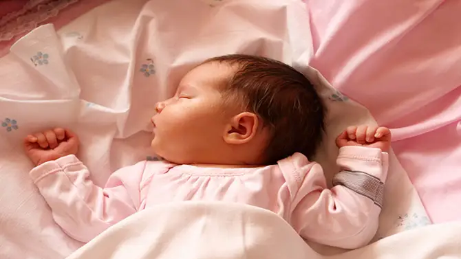 Жаңа туған нәрестесін саңырауқұлақпен тамақтандырған