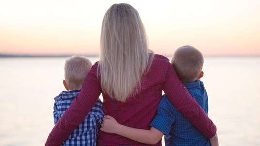 Шешесінің ұлына айтқан сөздері жұртты разы етті (ВИДЕО)