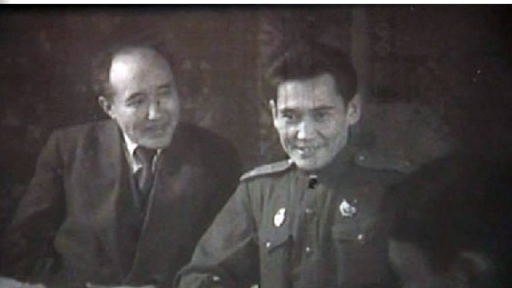 "Палауға шашалып, түкірігі шашыраған Сәбит Мұқанов..." - ұлы адамдардың сұмдық естеліктері талқыға түсті