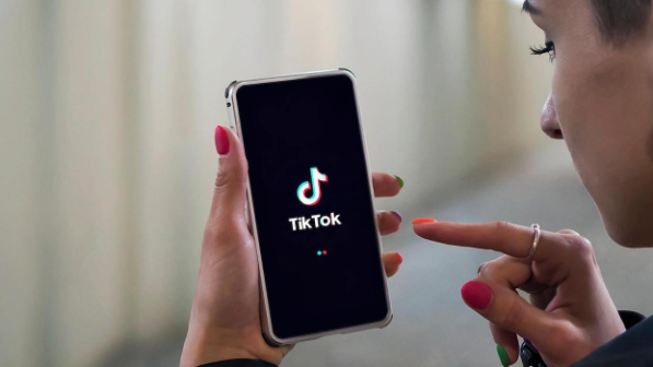 TikTok-та тікелей эфирінде 3 қызды азаптап өлтірген