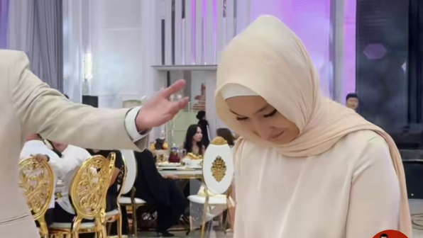 Елдос Сметовтің әйелі жұртты күлкіге қарық қылды