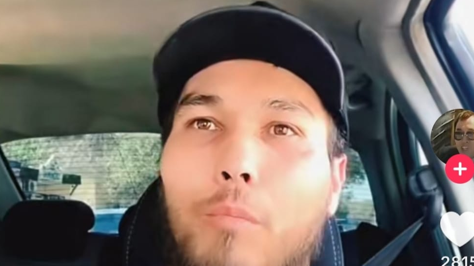 Пони порно фотосуреттер