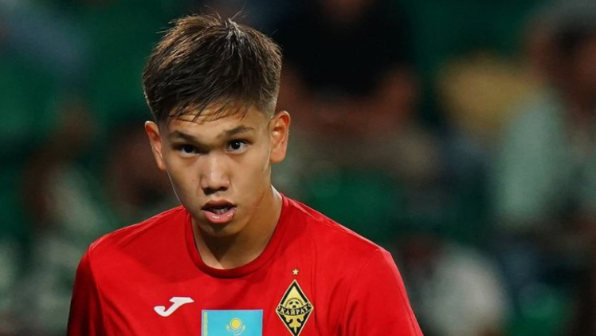 Шерхан Қалмырза жанкүйерлеріне арнайы мәлімдеме жасады