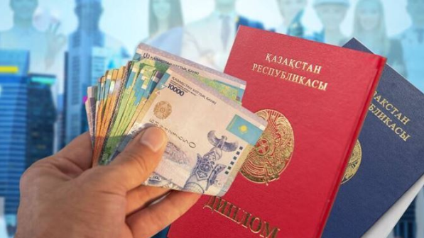 "Дипломды сатып алған кей кісілер" қоғамды басқарып отыр