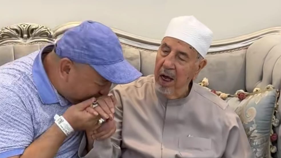 "Тохамен сүйіскен қазақ": "Бұл шалды өлтіріп тынасың-ау"дейді жұрт