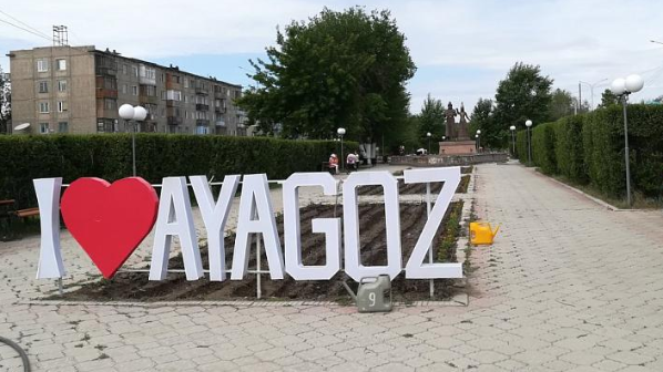 Әкімнің салғырттығы: Аякөз халқы тоңып отыр