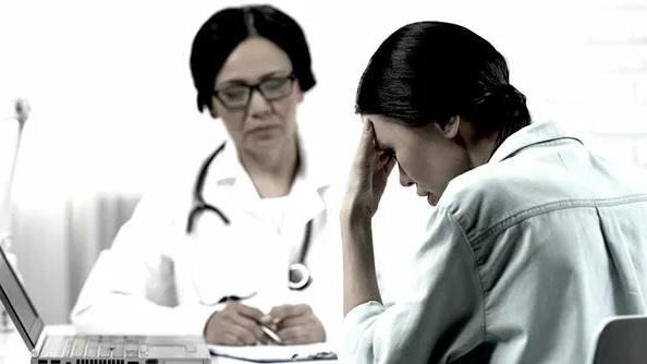 ChatGPT-мен диагноз қойған дәрігердің әрекеті қызу талқыға түсті