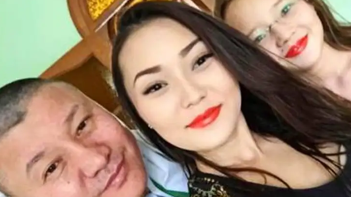 "Анам әкеммен араласуымызды талап етеді" деген Айсәуле жан сырын ақтарды