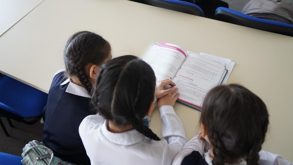 Чемпион-депутаттың мектепте уағыз айтқаны заңды ма?