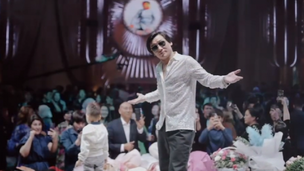 Әкесінің тойында сөз сөйлеген Қайраттың қылығы жұртты шошытты