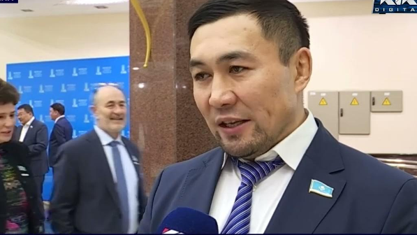 Ардақ Назаров туралы қазақ тілі пәнінде арнайы тақырып бар екен