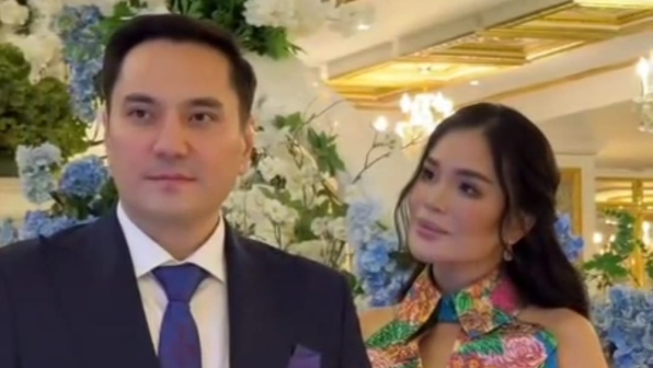 Сезім толы көзқарас: Әнші мен актердың арасында не бар?