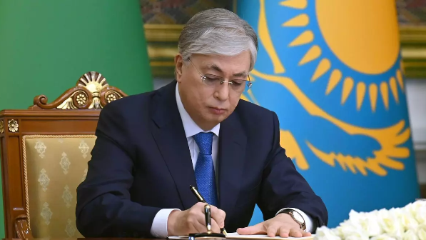 Мемлекет басшысы бірқатар заңдарға қол қойды