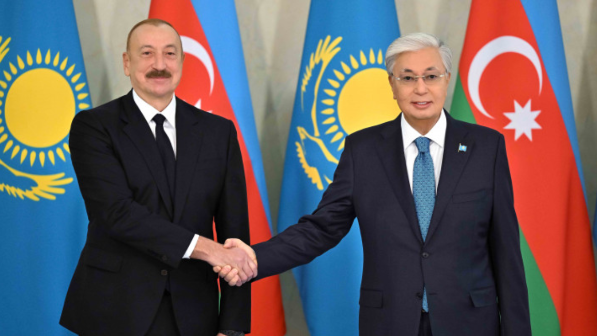 Мемлекет басшысы Әзербайжан Президентімен келіссөз жүргізді