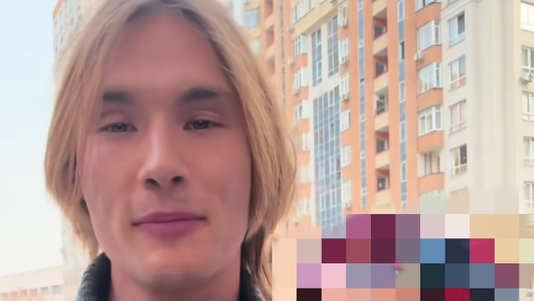 Батырхан Шүкеновтің баласы шүлдірлеп жұрттан ұрыс естіді