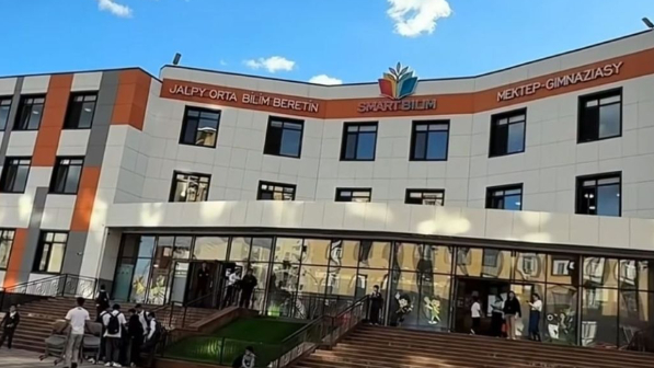 "Мұғалімдер жалақысыз қарызға батуда" деген белсенді педагог дабыл қақты