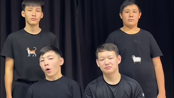 «Өтті» – Талантты студенттер Ұланғасыр Қамидің әніне күлкілі кавер жасады