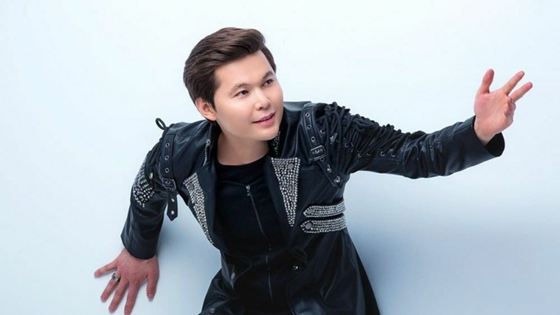 "Адыраспан жинап" Ернар Айдар жұртты күлкіге қарық қылды