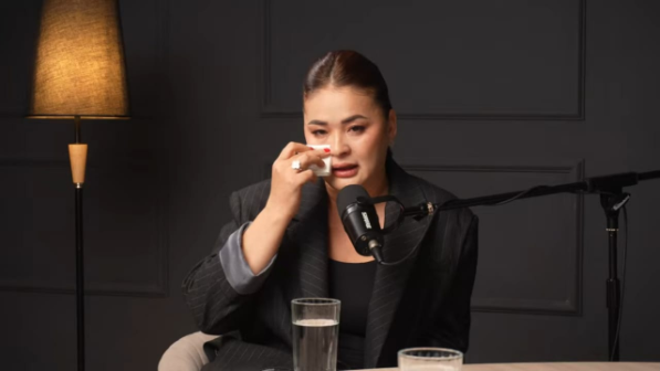 Сенсация! "Біз ажырастық!" деген Тұрсынбектің әйелі бұл жолы бар шынын айтып, отбасылық құпиясын жариялады