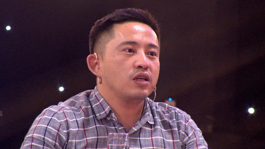 Мен оның мастурбация жасап жатқанын көрдім, қарсылық көрсете алмадым.