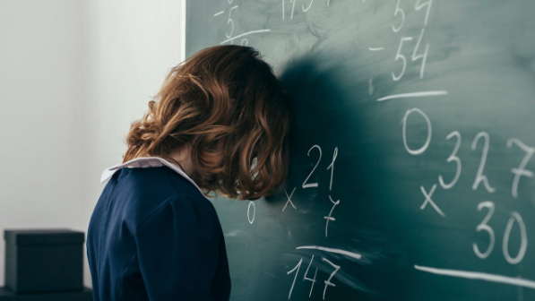 "Ең бейшара ұстаз": Мұғалімді санаттарға бөліп, алалаудан не ұтамыз?