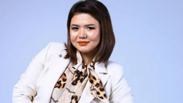 "Ішімді шермитіп" деген Рысбала Икрамбай киелі сахнада өнер көрсетті