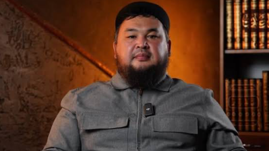 Уағызшы "тәпішкеден секіріп" кетті