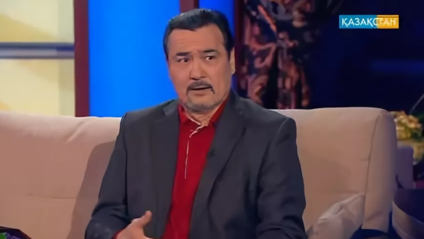 «Тыр-жалаңаш шешінуім керек болды» – Бақтияр Қожа өзін састырған жағдайды жайып салды