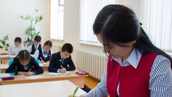 "Шебер ұстаздар шуы": Бұл нағыз масқара емес пе?