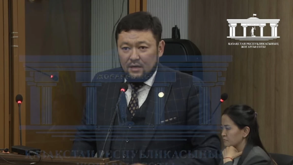 Белгілі адвокат Денсаулық сақтау министрі мен оның орынбасарын отставкаға жіберуді талап етті