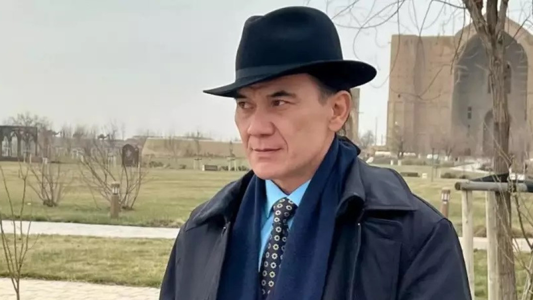 «Бұл- отбасын қолдан ойрандау» дейді ақын Бақыт Беделхан 