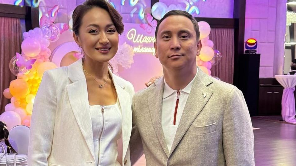 Қайраттың әйелі Тұрсынбектің әйелімен алысып бастаған ба?