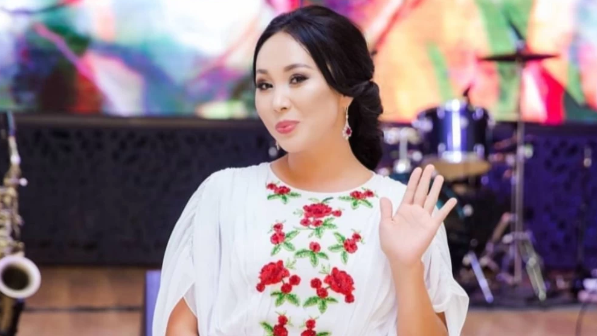 Әнші Қарақат Әбілдина сұмдық рекорд жасады