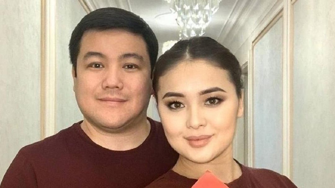 "Күйдіріп жібереді" деген Тұрсынбек әйелі туралы шындықты жайып салды