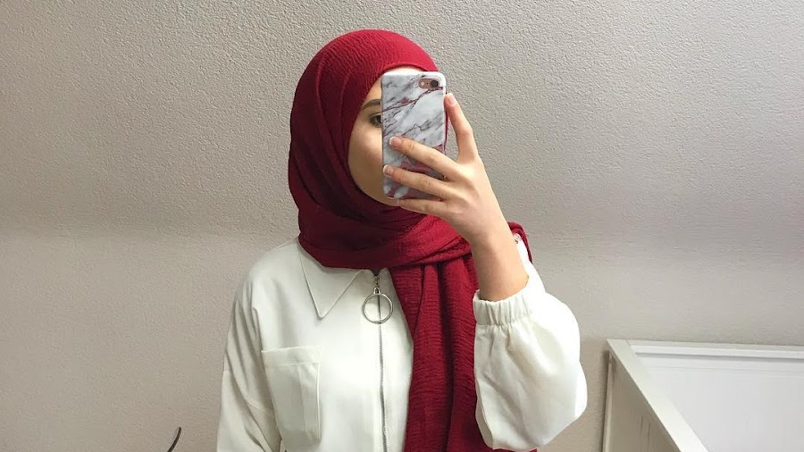 "Талаққа тойдым": Діндар Айша жанына батқан жайттарды жайып салды