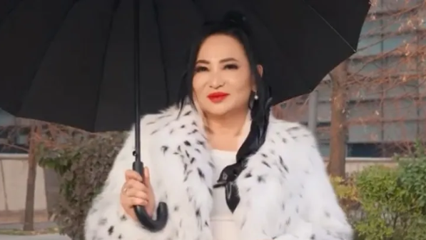 Қайрат Нұртастың шешесі ашуланып, теріс бата берді