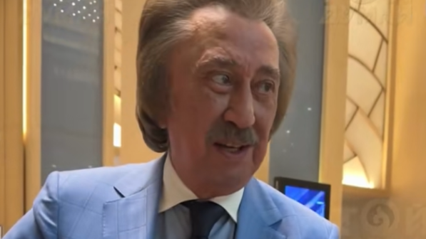 Атақты Фарух Закиров қазақ әншілеріне реніш білдірді