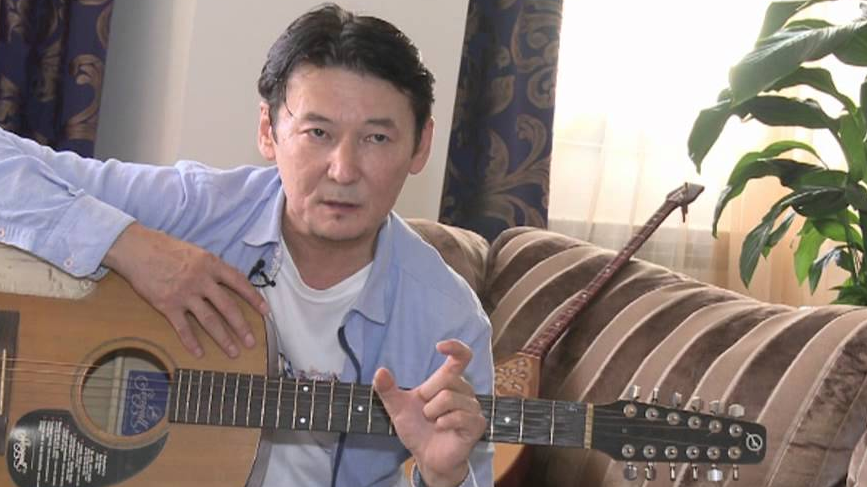 Блогер Қыдырәлі Болмановтың жұрт білмейтін құпиясын ашып қойды