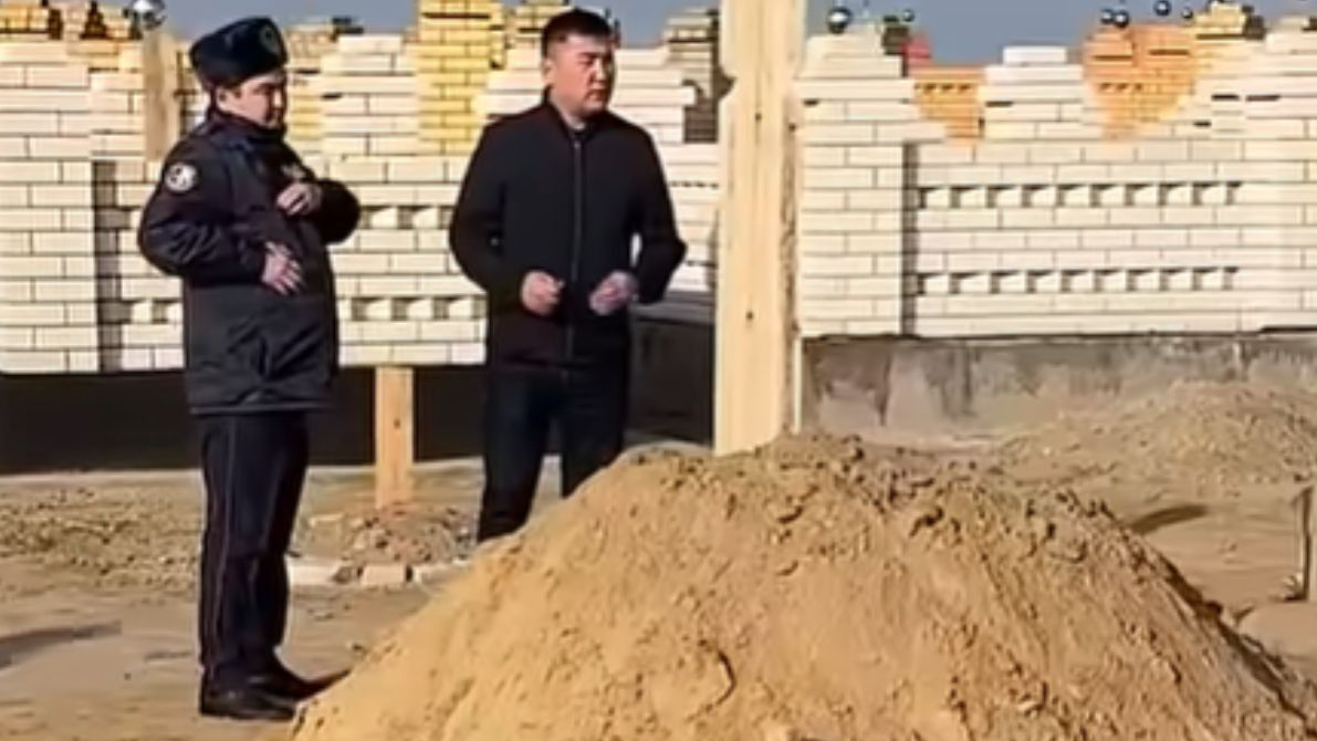 Зираттарды қиратқан: Полиция мәлімдеме жасады