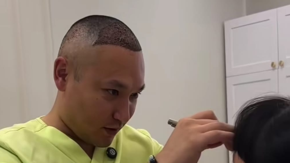 Көп балалы хирург Мөлдір Мұқанға ерекше сыйлық жасады