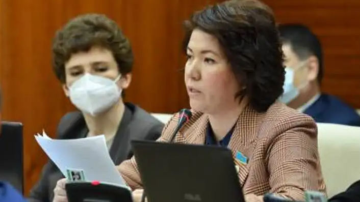 Мұғалімдер аттестациясына өзгеріс қашан енгізіледі? Министр жауап берді