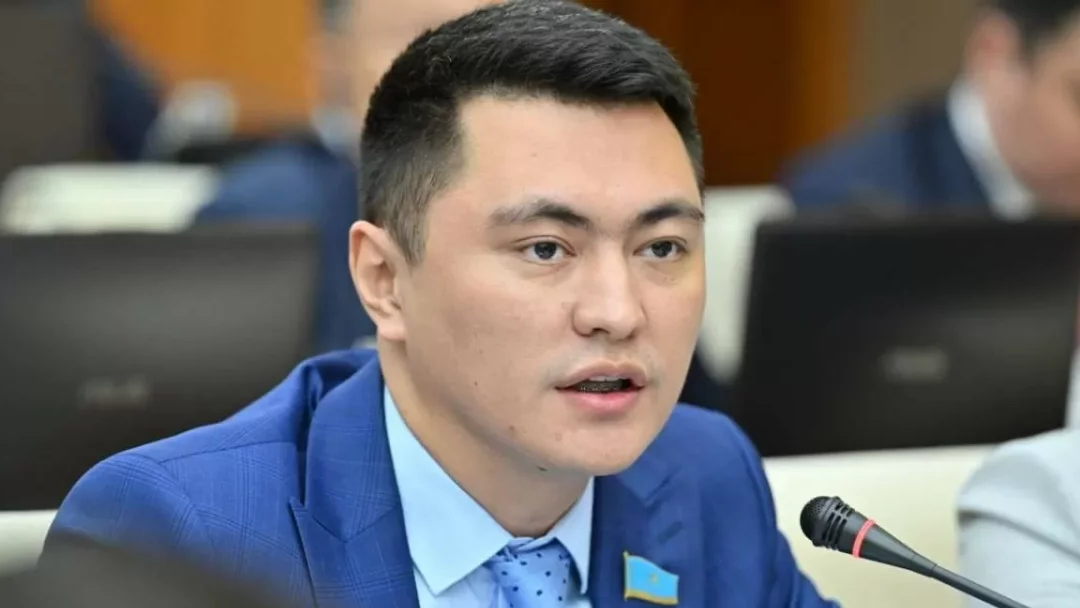 Дәулет Мұқаев "ет бізге тегін" деп, соғымға қатысты пікір білдірді