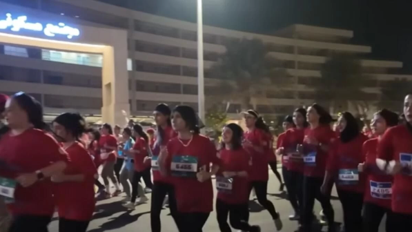 Марафонда хиджабсыз жүгірген әйелдер жазаланды