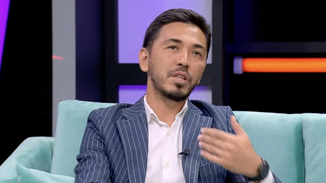 Екі әйелі туралы айтқан актерді жұрт "бақытсыз еркек" деп сөзбен сойды