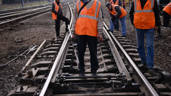 Қарағандыда төрт жұмысшыны жүк пойызы басып кетті