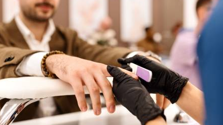 Танымал стилист сәнқой еркектердің былығын айтты